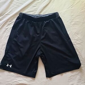 UnderArmour Black Shorts | Men's Medium